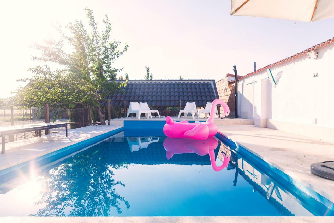Hearts & Ponies Apartamentos Con Piscinas Privadas Cerca De La Warner Chinchón Extérieur photo