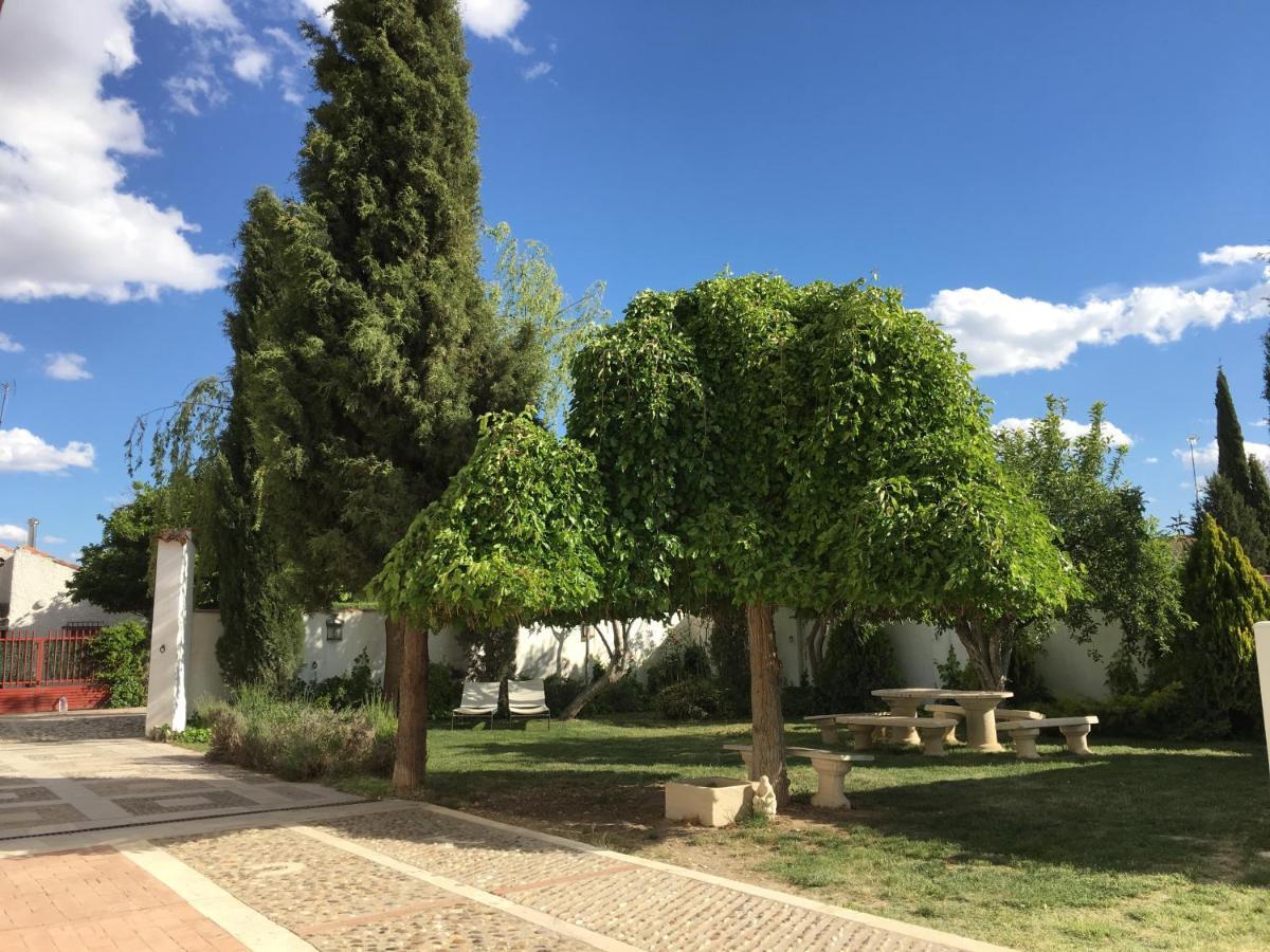 Hearts & Ponies Apartamentos Con Piscinas Privadas Cerca De La Warner Chinchón Extérieur photo